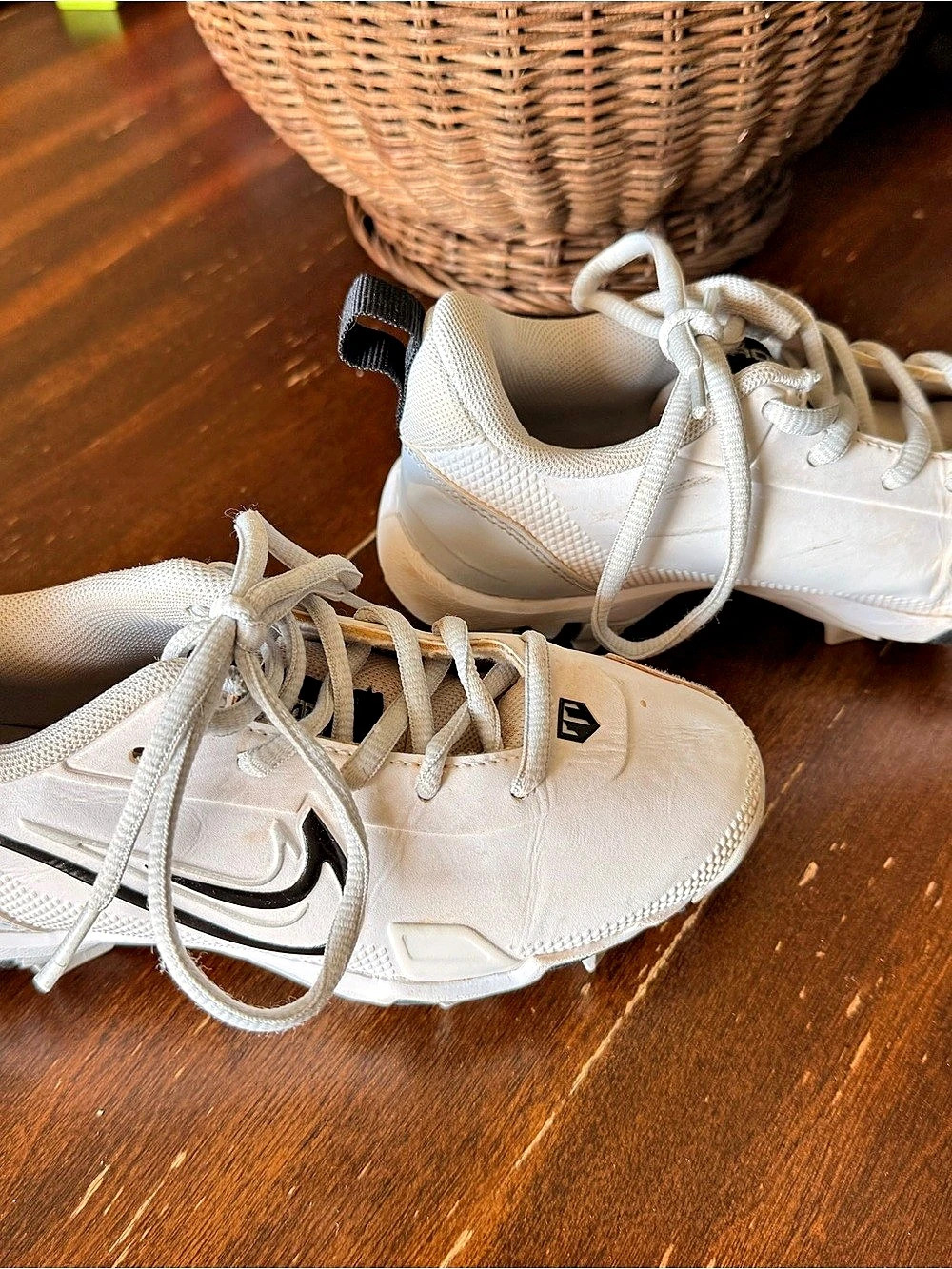 Boys 13c White & Black baseball cleats